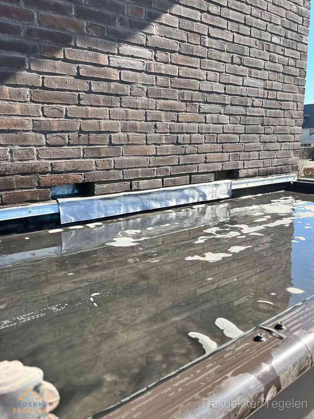 Lekkage Dak Repareren Tegelen Lekkage Dak Repareren Tegelen